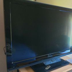 Dynex 32 inch 1080 p TV LCD