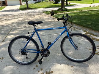 Schwinn Mirada mountain bike hybrid 22” frame 26” wheels  vintage men’s bicycle Shimano components