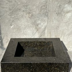 UbaTuba Granite Integrated Sink 