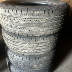 Whole Set Sumitomo 235 65 17 Excellent Conditions 