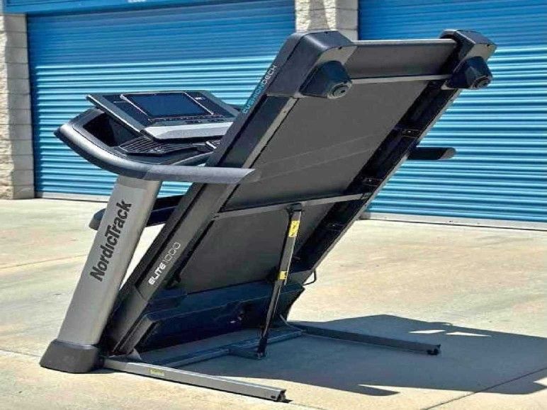 everybody baby Premium Treadmill Elevate Your Exercise Routine