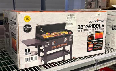 Blackstone 28" Griddle with Hardcover & Side Shelf