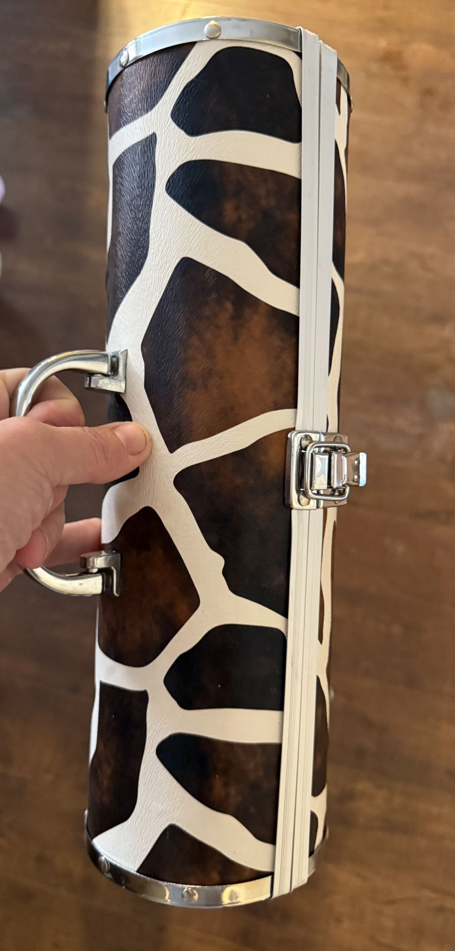 Giraffe Wine Holder