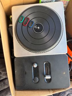 DJ Hero Turntable Controller