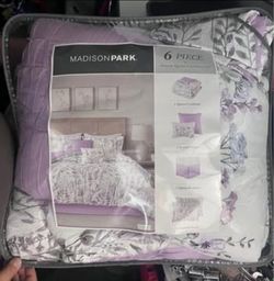 Queen bed set