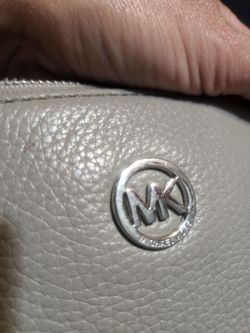 Michael Kors Leather Large size wristlet