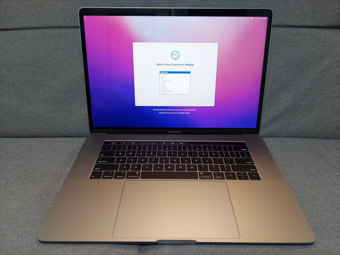 2018 15" Macbook Pro 1TB #76
