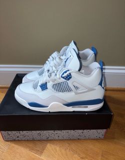 Air Jordan retro 4 “military blue” brand new size 10