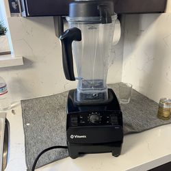 Vitamin blender 5200