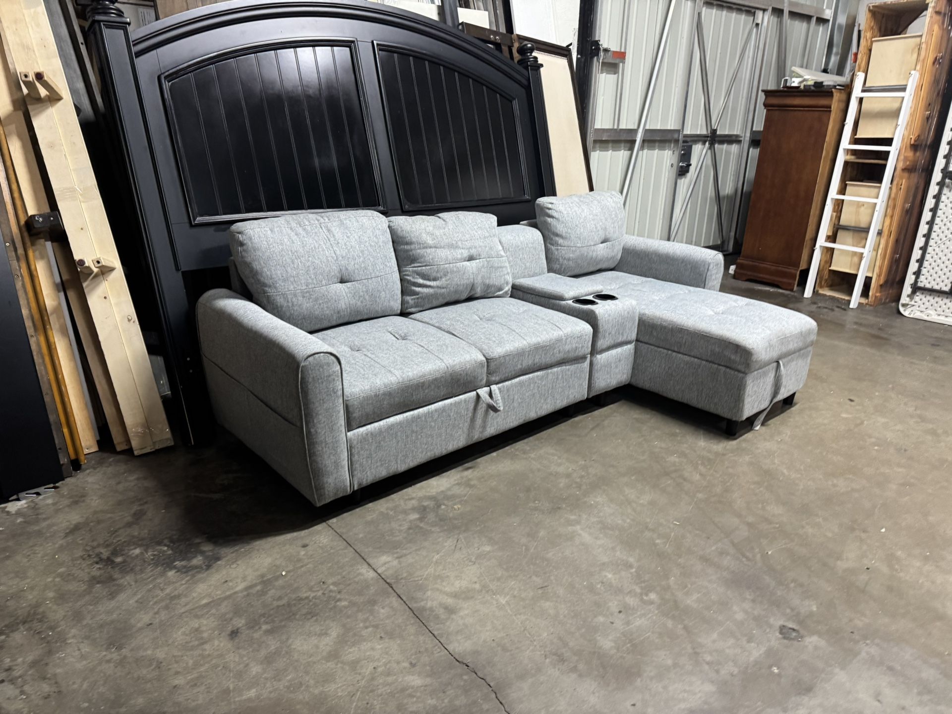 Sectional Couch 🛋️ $360 Read Description 