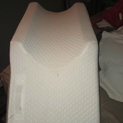 Kolbs single leg elevations pillow