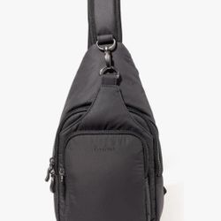 baggallini Central Park Sling crossbody bag Black 