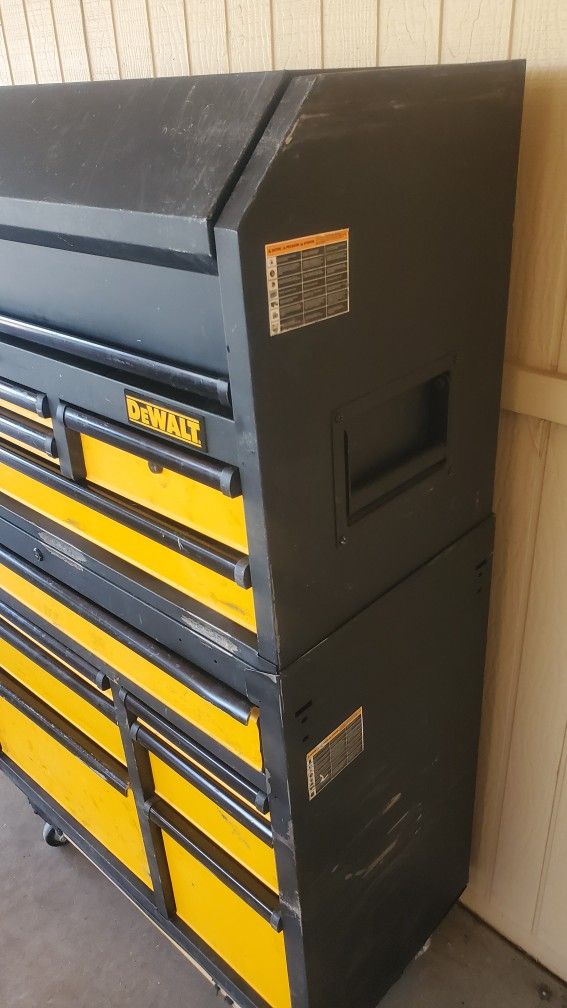 DEWALT TOOL CHEST for Sale in Phoenix, AZ OfferUp