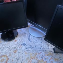 Computer monitors 