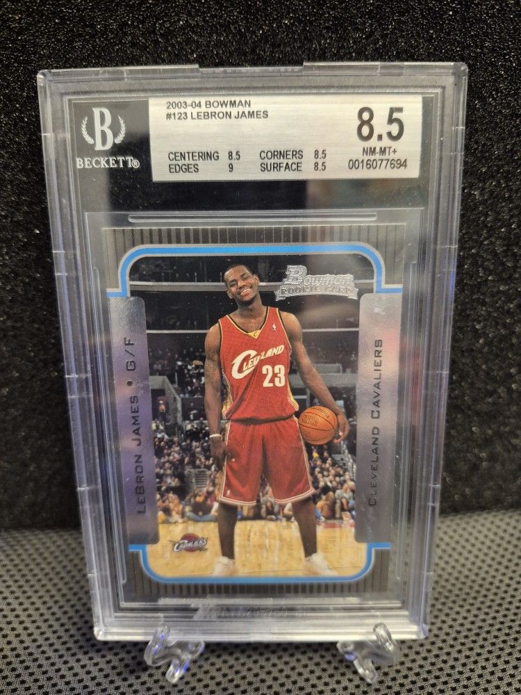 LeBRON JAMES (ROOKIE CARD BECKETT GRADED )#123