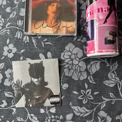Ariana Grande signed cd Bundle 