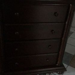 Baby Cach’e Dresser