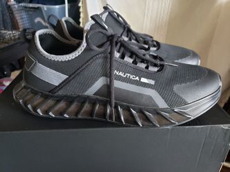 Nautica Size 13 Ortho