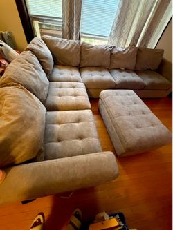 Thomasville Large Grey Sectional and ottoman