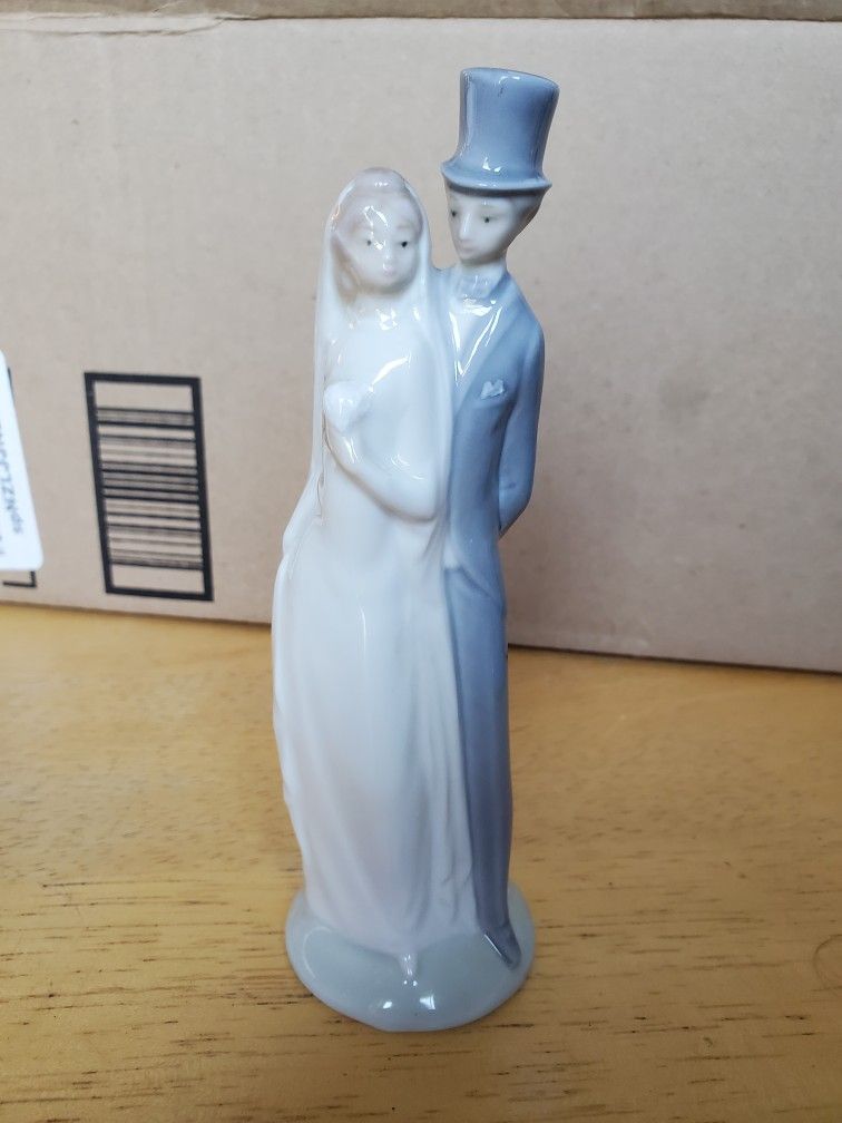 Nao Figurine By Lladro