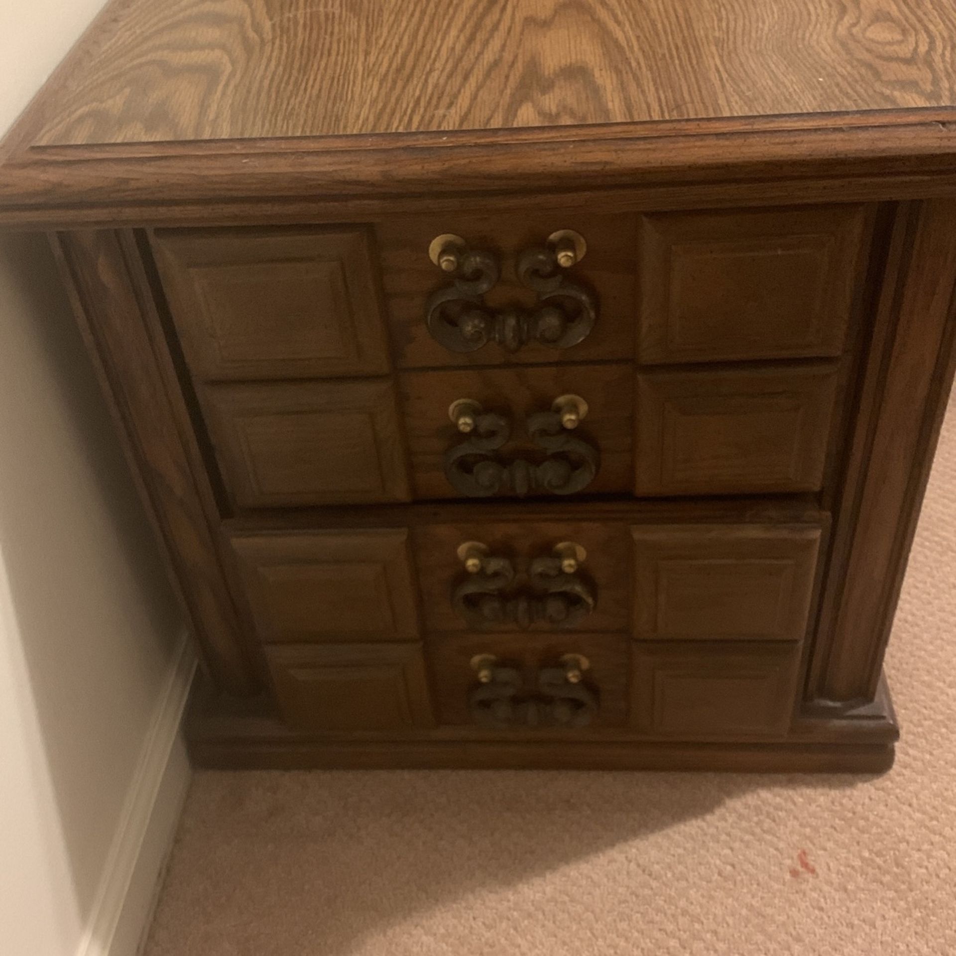 Vintage End Tables (2x)-set