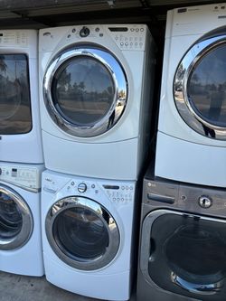 Whirlpool Duet  Stackable  Washer and gas dryer  Excellent working condition  Heavy duty  W27 D31.5 H76 Washer 4.5 cu ft Dryer 7.4 cu ft 3 months warr