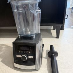 Vitamix A3500 Ascent Series Blender - Like New Condition! (Brushed Stainless)