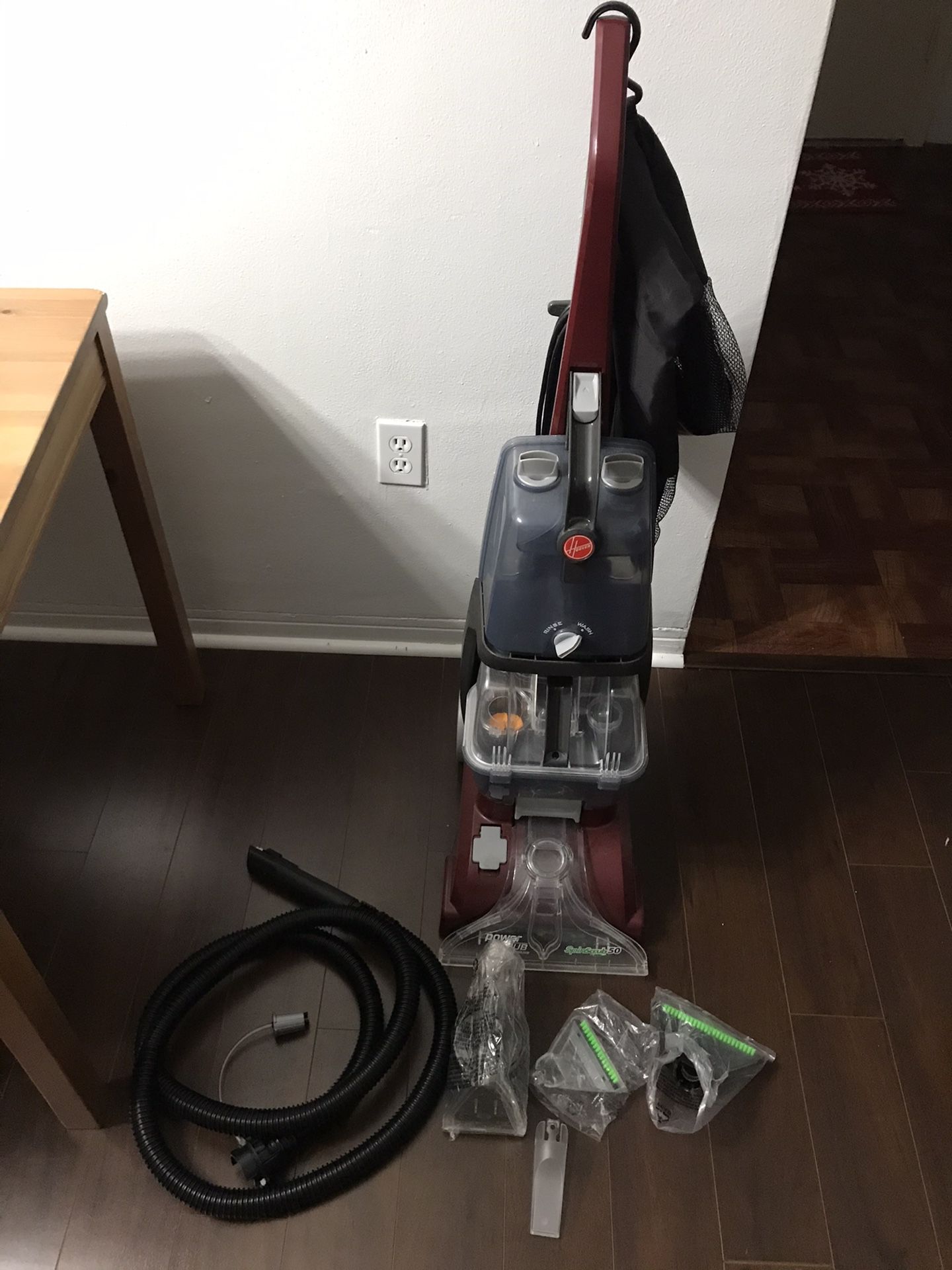 Hoover Spinscrub 50 carpet cleaning vacuum