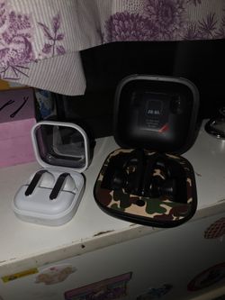 I have a samsung earbuds pro4 cost me and a powerbeats pro