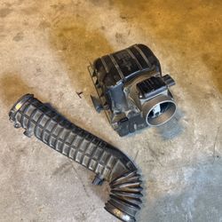 Ford Air Box And Hose