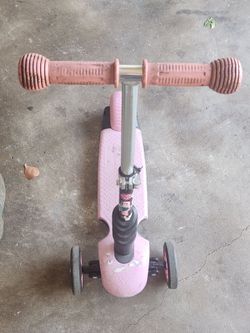 Pink Kids 3-Wheel Kick Scooter