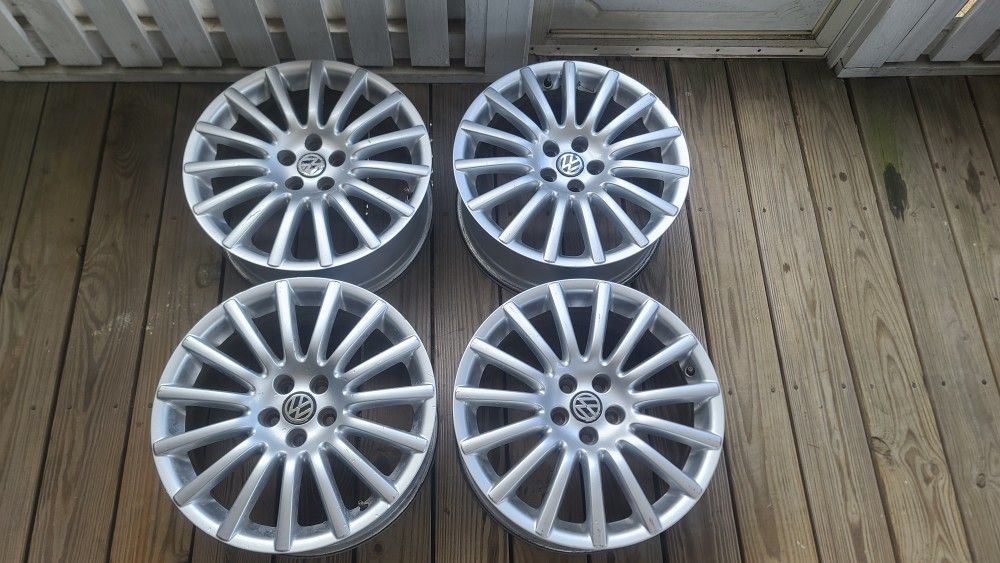 17" Borbet Arrieta European Wheel Set