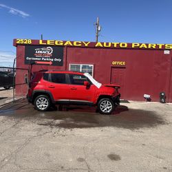 2015 Renegade 4x4  Parting Out!! No Shipping!!