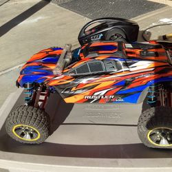 TRAXXAS  RUSTLER 4x4 VXL-3s
