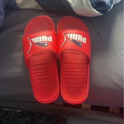 size 10 puma slides 