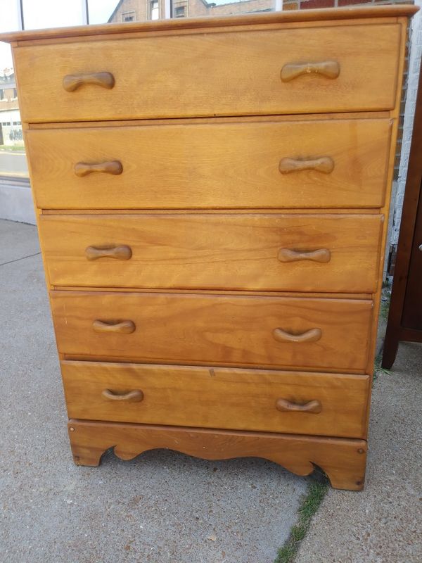Heavy Duty Solid Wood 5 Drawer Chest Of Drawers For In St Louis Mo Offerup