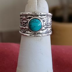 Tools..Vintage .925 Sterling Silver Turquoise  Ring  size 5.5 chasing Indigo