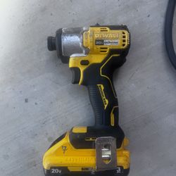Dewalt Drill- Impact- And Light With 3amp And 5amp Batteries 
