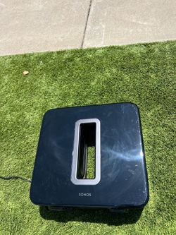 Sonos Sub wireless subwoofer in good working condition