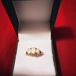 A Opal Ring 