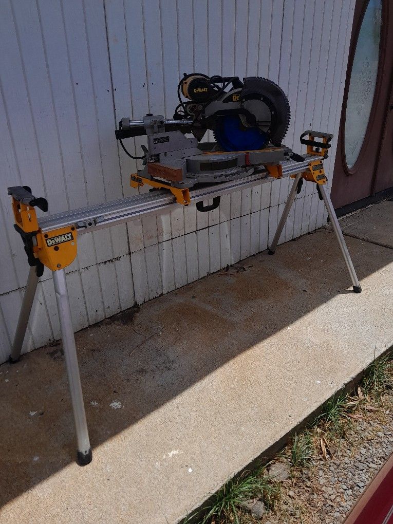 Dewalt 12in Chop Saw & Stand