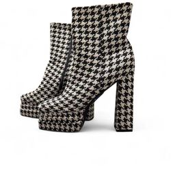 Azalea Wang Black and White Houndstooth Platform Ankle Boots