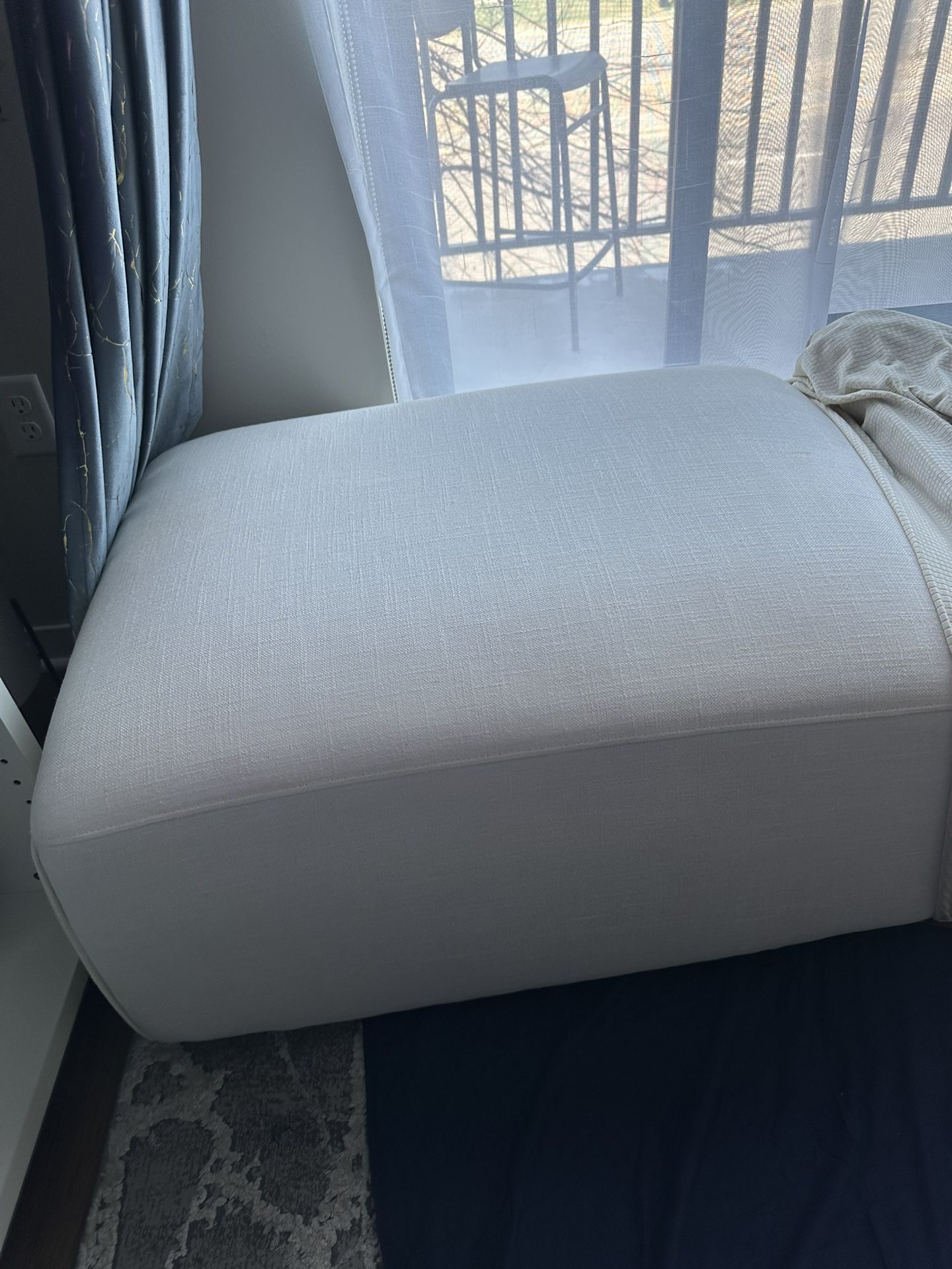 White Ottoman
