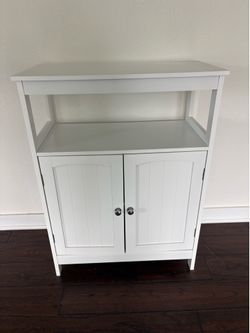 White Entry Table
