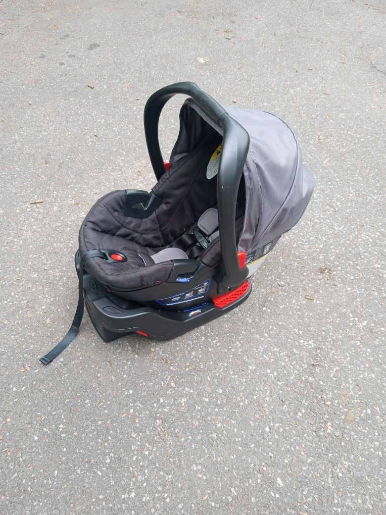 Britax Infant Car Seat/Carrier
