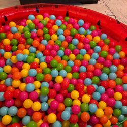 1,000 ball pit balls