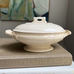 Handcrafted Tureen Serving Dish ( L9.5" ) firm on price 