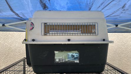 Dog Kennel (Travel)