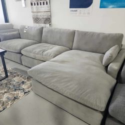 Light Grey Soft Velvet 3-piece Sectional With Chaise//   Home Decor, improvement,Household⭐