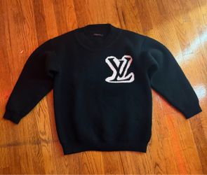 Lv knit sweater